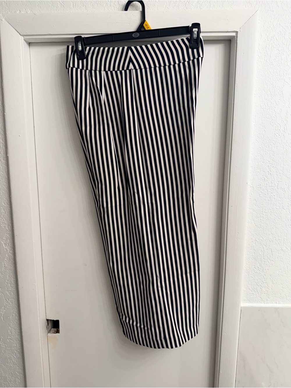 Striped Black and White woman pant